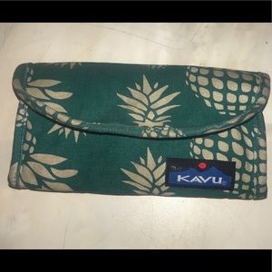 KAVU PINEAPPLE WALLET GREAT CONDITION